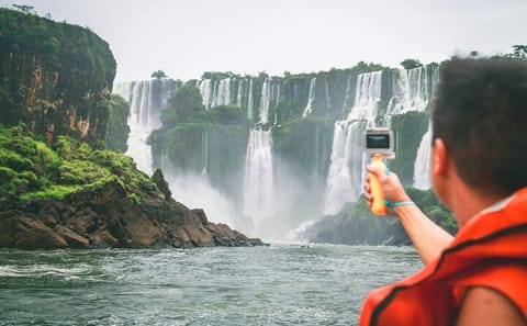 Private Iguazu Falls Tour on the Argentinean Side with Boat Option
