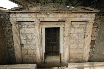 Guided Private Tour to Ancient Vergina and Veria City