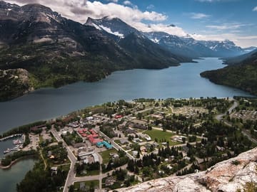 Day Tour to Waterton National Park from Calgary