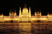Budapest Danube evening cruise and private arrival airport transfer supersaver ! 7
