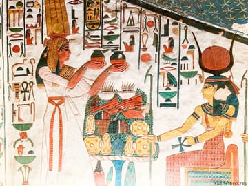 Private Cultural Tour of Nefertari's Tomb from Hurghada