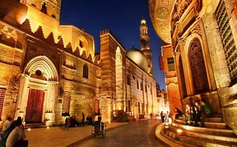 Private Day Tour of Islamic and Coptic Heritage in Cairo