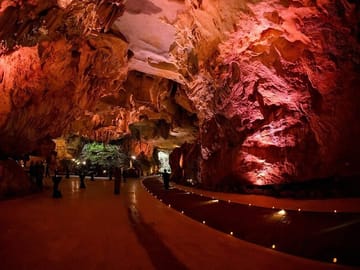 Dragon Pearl Cave Tour and Luxury Banquet in Hạ Long Bay