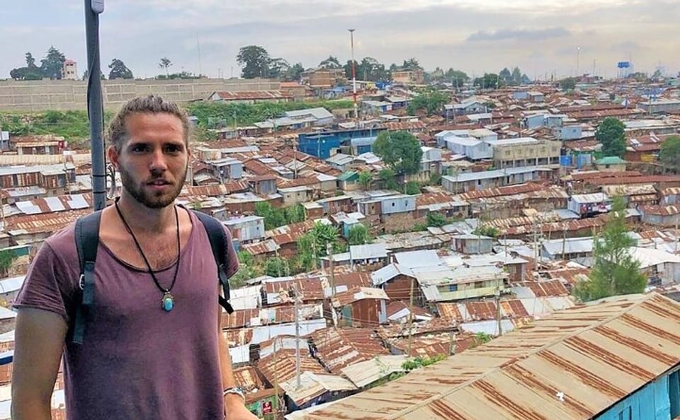 Giraffe Center Visit and Kibera Slum Walking Tour in Nairobi