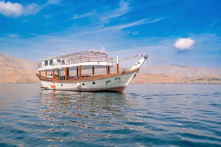 Board your comfortable Dhow for a spectacular Khasab Cruise day trip! Enjoy the views before your memorable Overnight stay and BBQ Dinner.