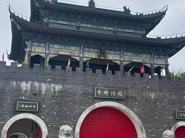 Yixing Little Great Wall Day Trip from Shanghai