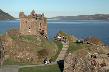 Loch Ness, Whisky and Outlander Tour with Boat Cruise from Inverness