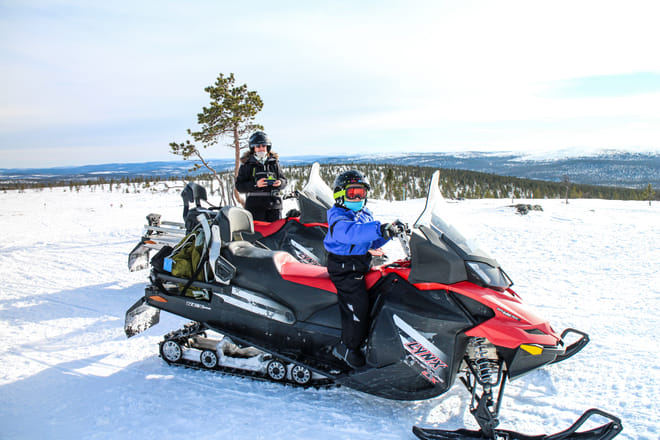 Snowmobile Safari to Husky Farm - Rovaniemi photo 2