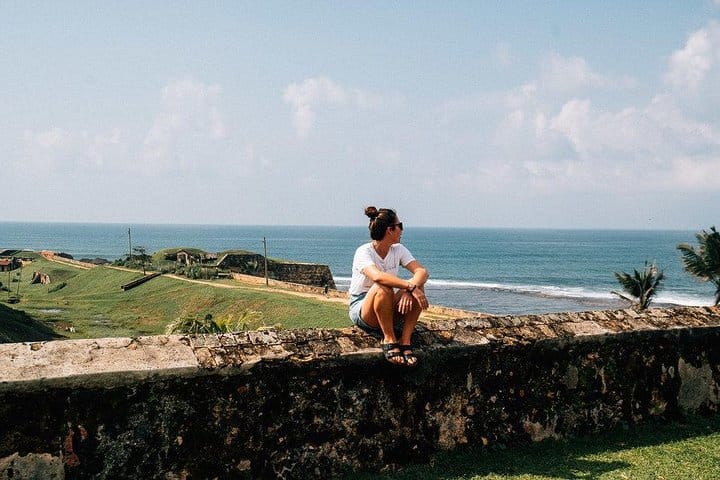 Sigiriya Rock Fortress and Cave Temples Day Trip