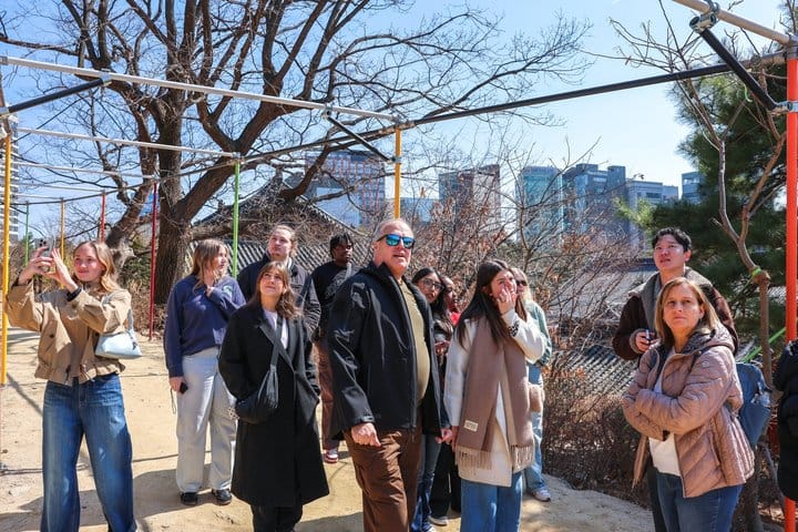 korea Bongeunsa Temple in Gangnam seoul tour , korea travel , seoul guide SeoulCar, SeoulVehicle ,PrivateCar,PrivBongeunsa Temple in Gangnam