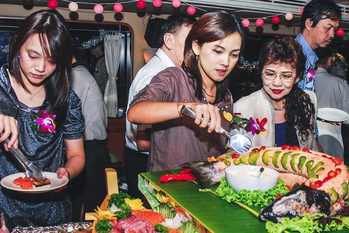 Enjoy a stunning buffet of Thai and international dishes