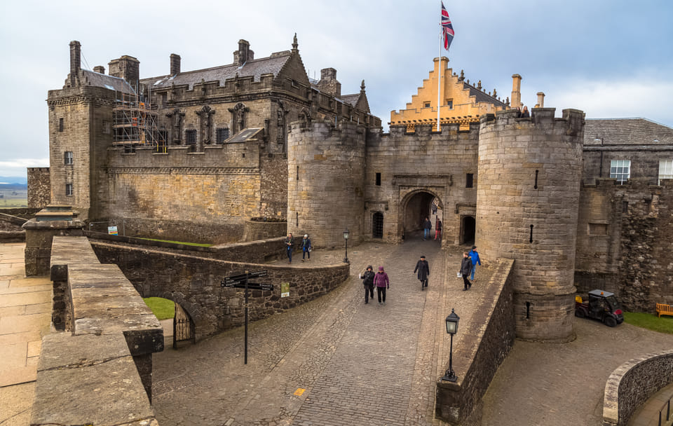 Loch Lomond and Stirling Castle Day Trip from Edinburgh