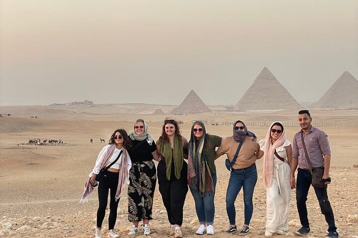 Pyramids of Giza Private Tour With Camel Ride and Lunch