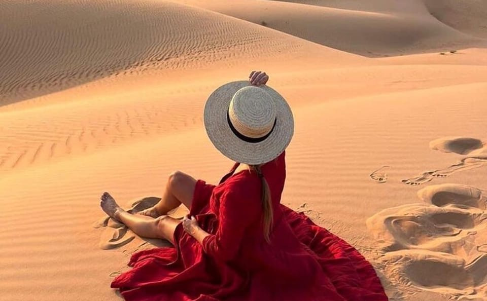 Private Day Trip Adventure in Wahiba Sands and Wadi Bani Khalid