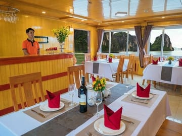 Boutique Private Boat into Lan Ha Bay & Viet Hai Village (3D2N Tour)