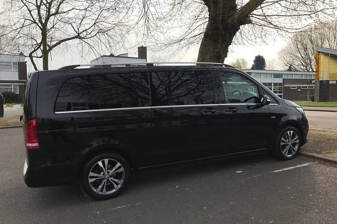Private transfers between Gatwick - King's Cross & St Pancras Train Stations 8