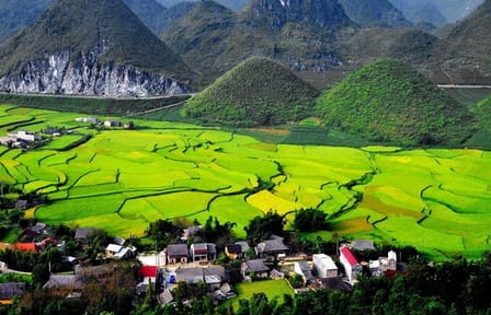 Hanoi to Ha Giang Loop: 3-Day Motorbike and Car Tour