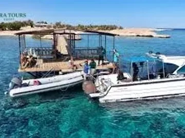 Escursione in motoscafo alla Casa dei Delfini – Hurghada