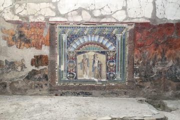 Pompeii and Herculaneum Guided Tour from Naples