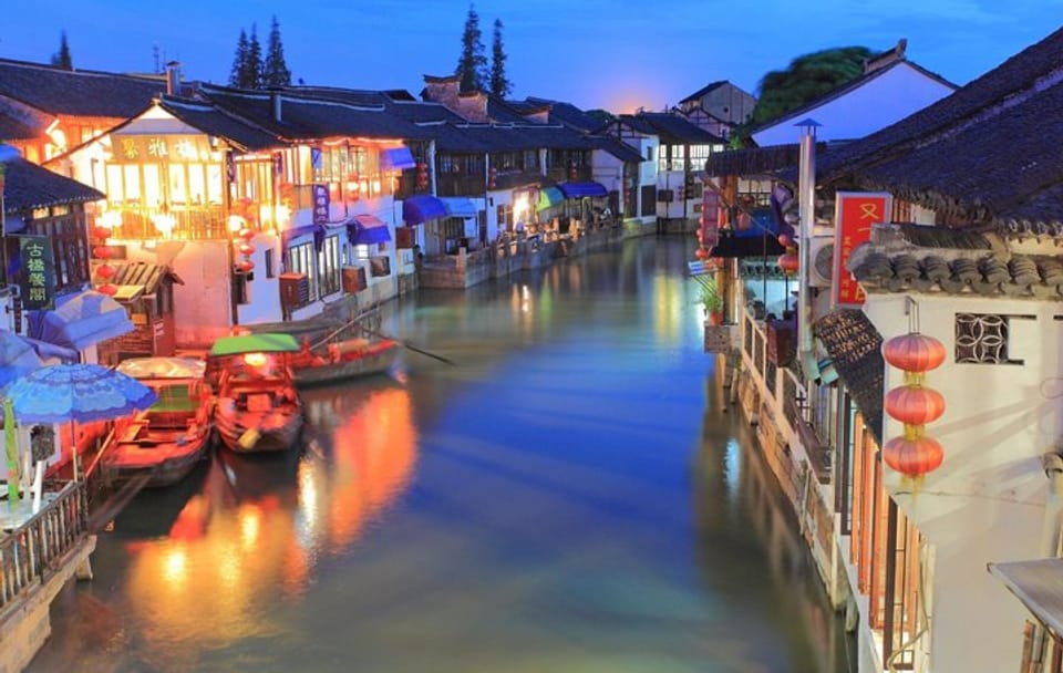 Private Zhujiajiao Water Town Tour with Scenic Boat Ride in Shanghai