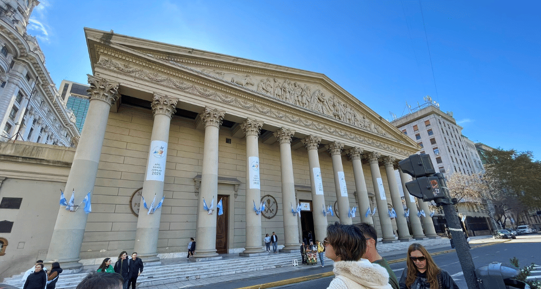 metropolitan-cathedral-facade-buenos-aires.jpg