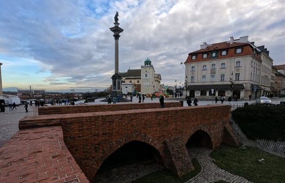 Medieval Warsaw Smartphone App Self-Guided GPS Walking Tour