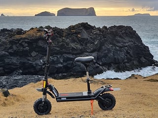 Eyjascooter Puffin Tour in Iceland, photo 16