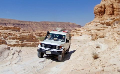 Private Jeep Safari in White Canyon and Ain Hudra, Sharm El Sheikh