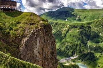 8-Nights 9-Days Private Tour in Georgia with Pick Up
