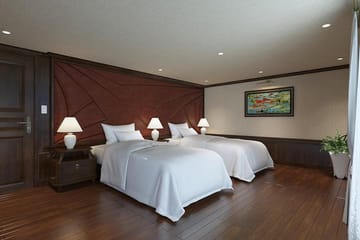 Halong Bay Luxury Cruise with Kayaking and Island Visits