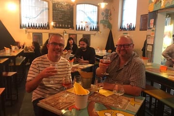 Private Walking Tour of Rome's Craft Beer Scene at Night