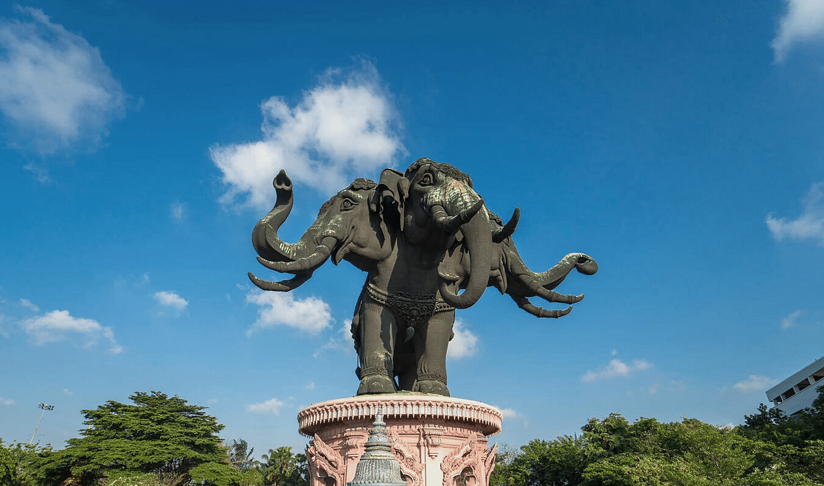 Bangkok Historical Tour (Ancient City, Wat Paknam, Erawan Museum)