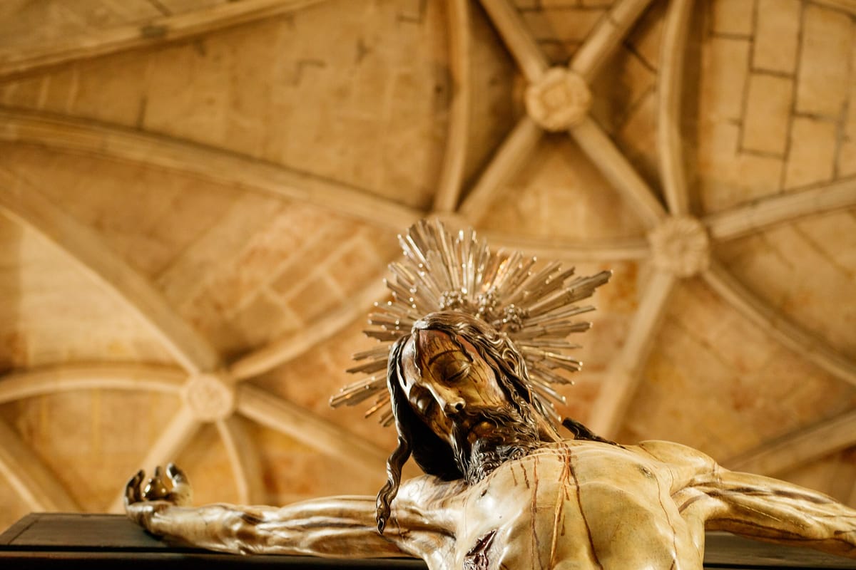 Lisbon Afternoon: Private Tour with Monuments and Fado Dinner