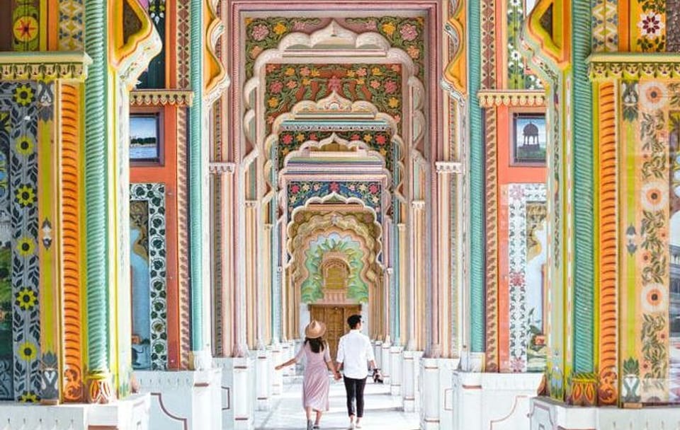 3-Days Tour of Agra-Jaipur-Delhi includes 2Nights Accommodation with Private Car