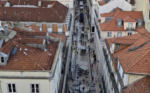 CHIADO 2 hours Xplore