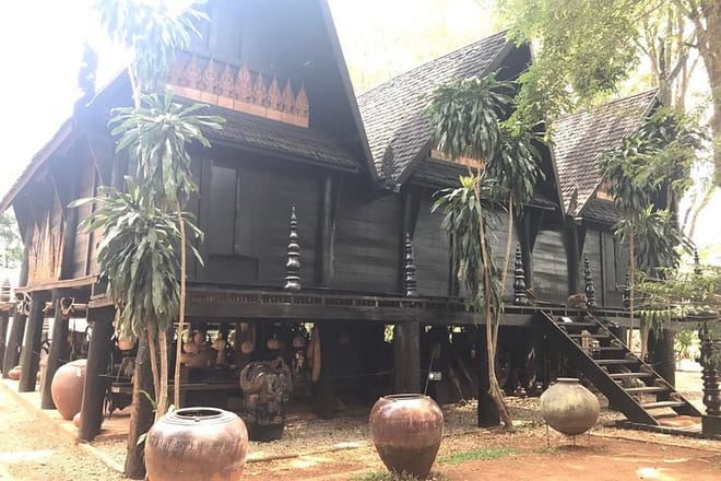 Chiang Mai-Chiang Rai: White Temple-Bann Dam Museum-Blue Temple - Lunch 4