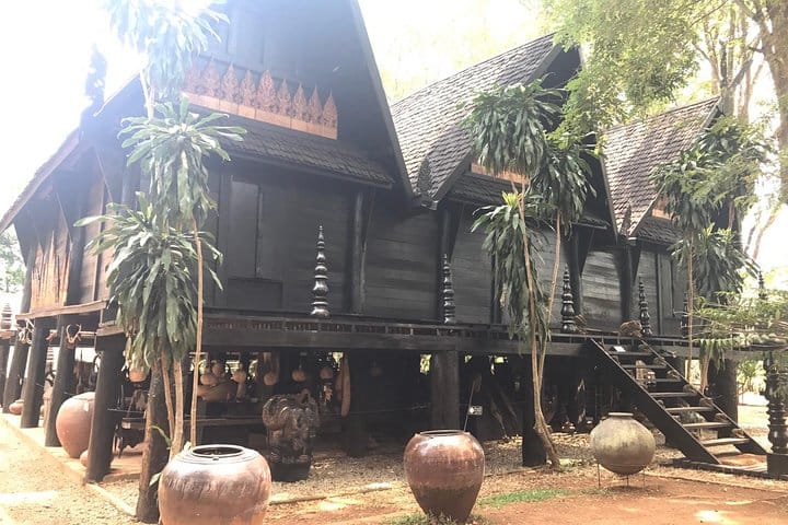 Chiang Mai-Chiang Rai: White Temple-Bann Dam Museum-Blue Temple - Lunch 4