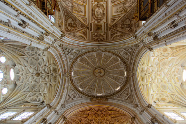 Mosque and Jewish Quarter Tour in Cordoba photo 2