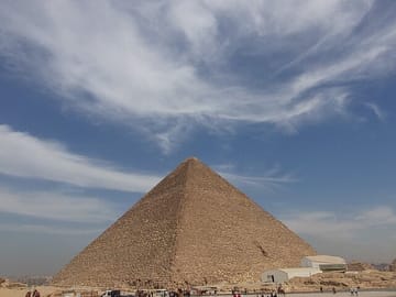 Private 2-Day VIP Tour of Cairo's Pyramids and Markets