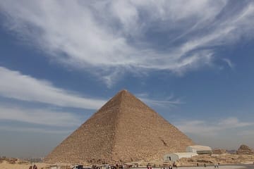 Private 2-Day VIP Tour of Cairo's Pyramids and Markets