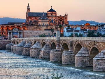 Córdoba Day Trip from Seville with Guided Tours and Photography