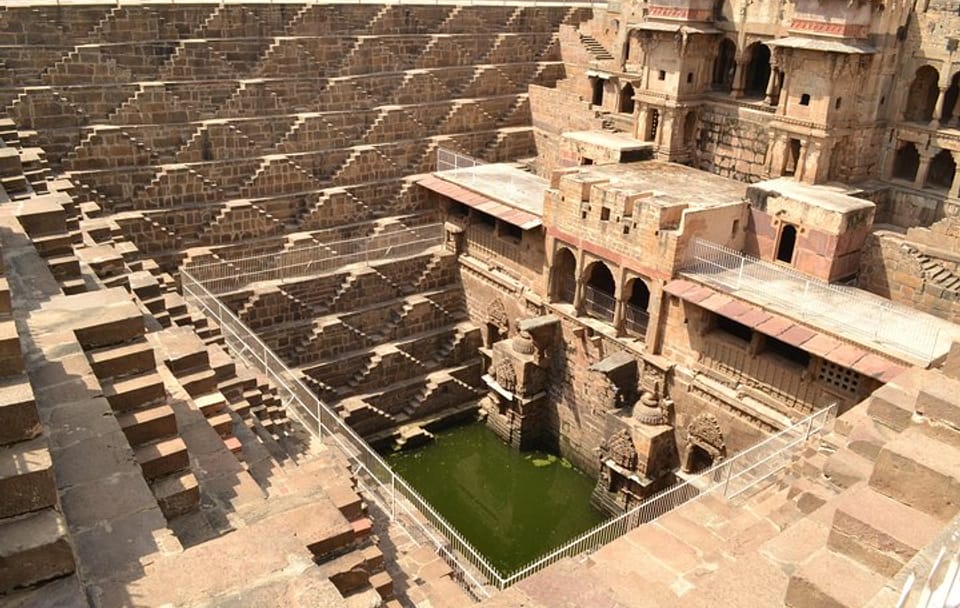 Day Tour Jaipur to Haunted Bhangarh & Abhaneri Stepwell