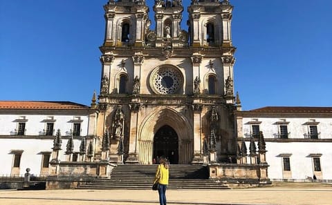 Private Day Tour of Alcobaça, Batalha, and Tomar from Porto