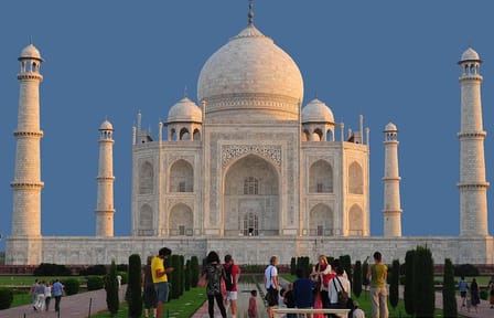 7-Days tour of Agra-Orcha-Khajuraho with Varanasi from Delhi