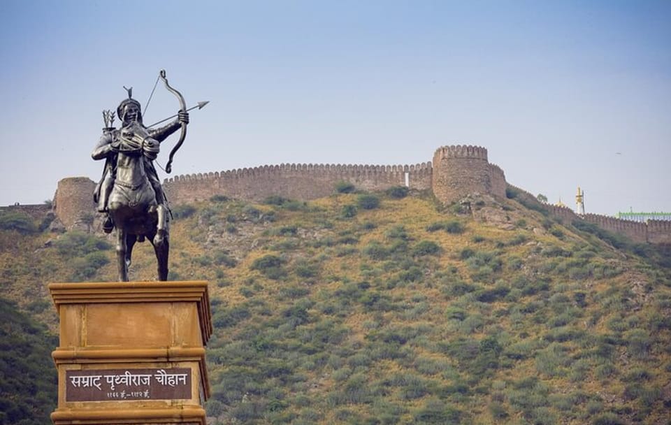 Rajasthan Cultural Overland Tour: Agra, Bundi, Chittaurgarh