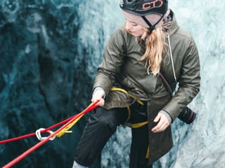 Climbing up and out of a moulin