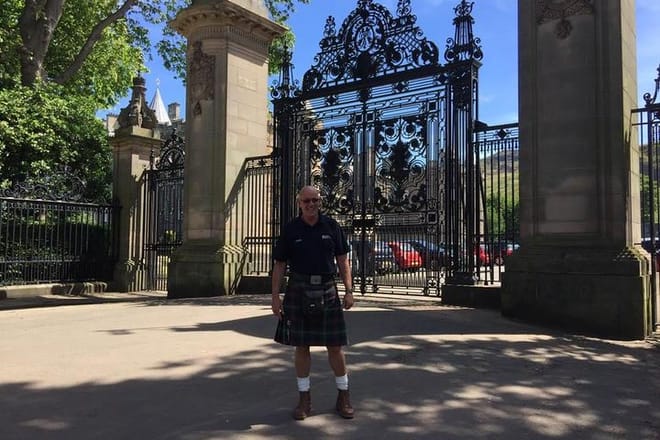 Private Edinburgh City Tour  4