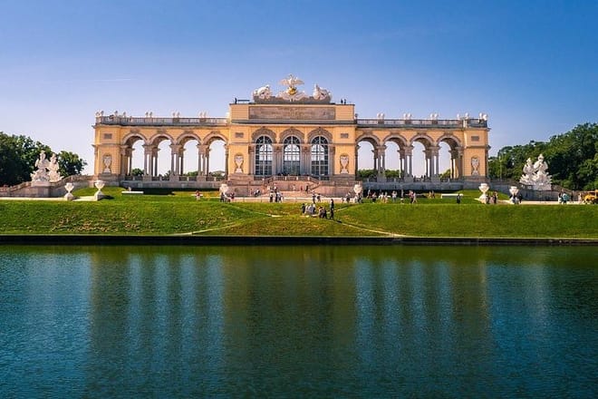 Private Vienna Historical Landmarks Tour photo 2