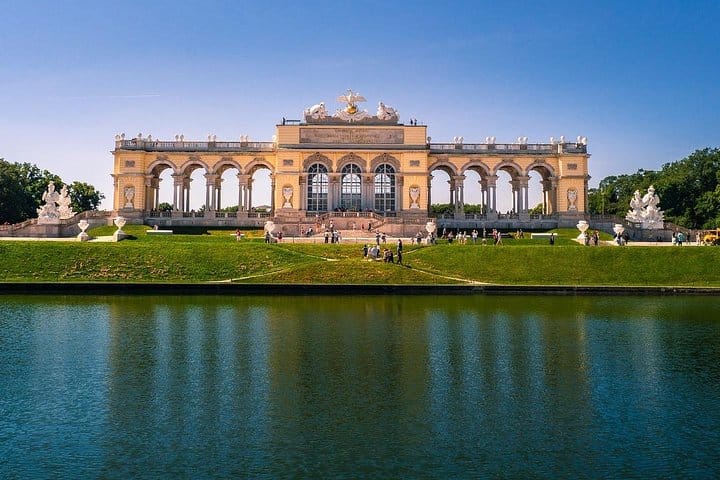 Private Vienna Historical Landmarks Tour 2