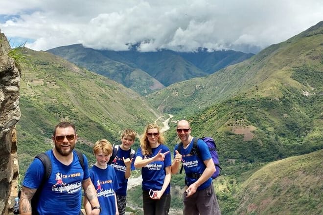 4-Day Inca Jungle Trail to Machu Picchu Hiking and Biking Tour  7